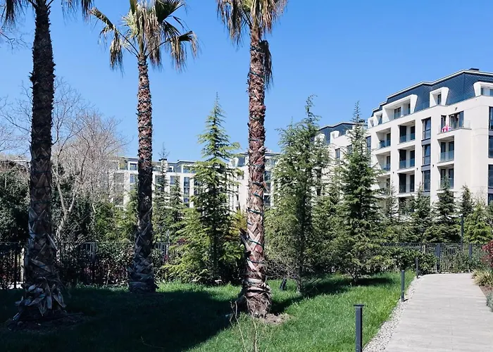 Exclusive St Constantine * Szent Konstantin és Elena