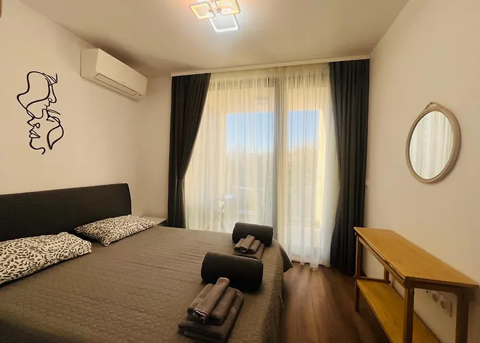 Exclusive St Constantine Apartment Saints Constantine and Helena